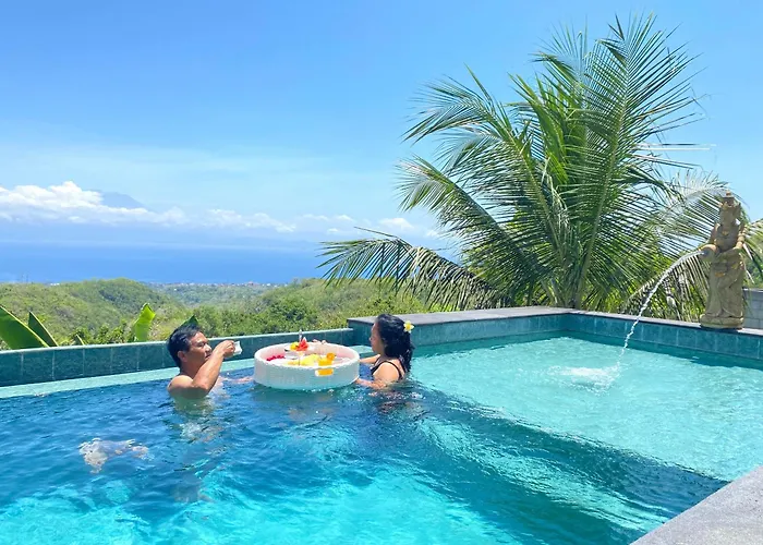 Paradisehill Sea View & ホテル Batununggul