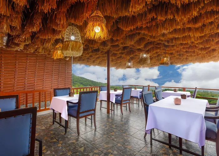 ホテル Paradisehill Sea View & 4*